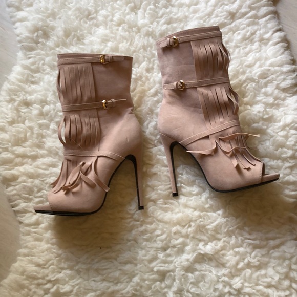 Beige booties - Picture 2 of 7